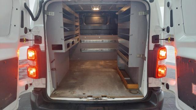 Citroen Jumpy image 2