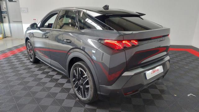 Peugeot 3008 image 2