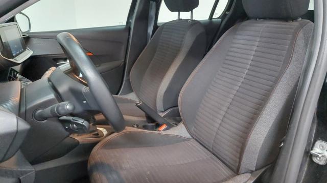 Peugeot 208 image 4