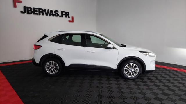 Ford Kuga image 6