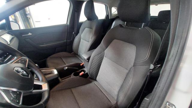 Renault Captur image 8