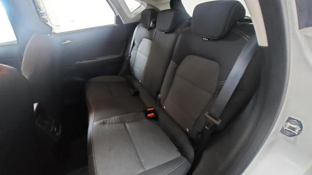 Renault Captur image 2