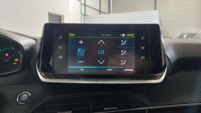 Peugeot E-208 image 5