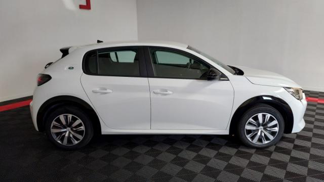 Peugeot E-208 image 6