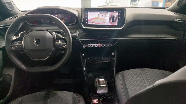 Peugeot 2008 image 9