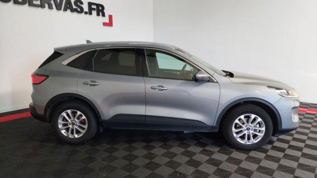 Ford Kuga image 2