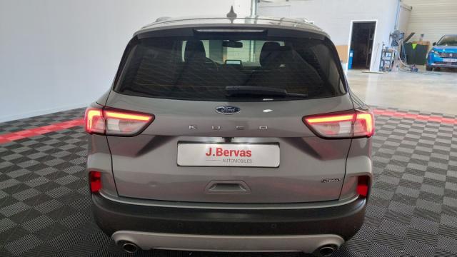 Ford Kuga image 4
