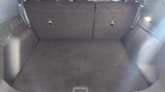 Ford Kuga image 8