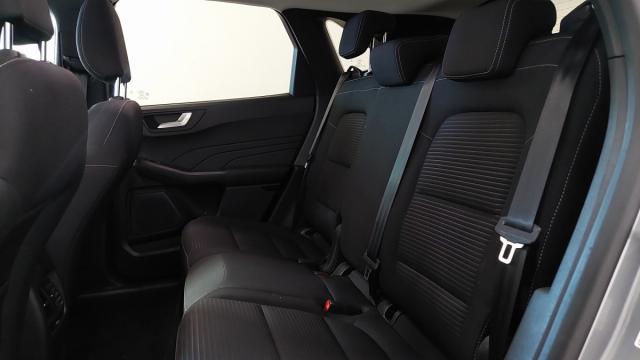 Ford Kuga image 1
