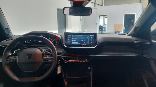 Peugeot 2008 image 9