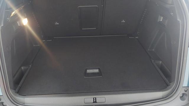 Peugeot 3008 image 2