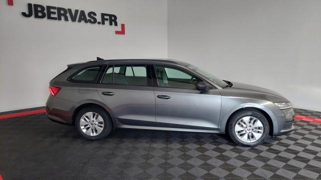 Skoda Octavia image 7