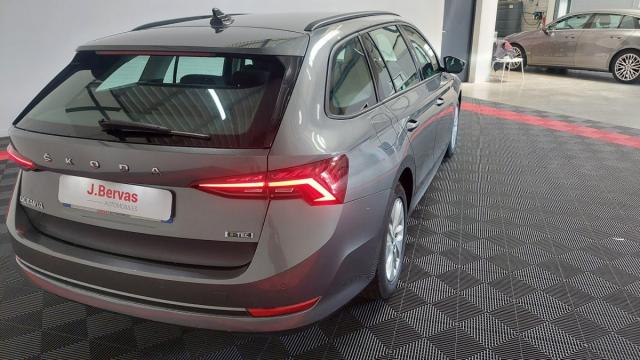 Skoda Octavia image 1