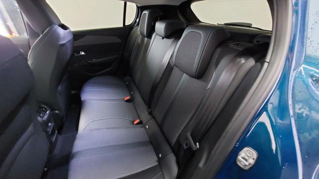 Peugeot 308 image 1