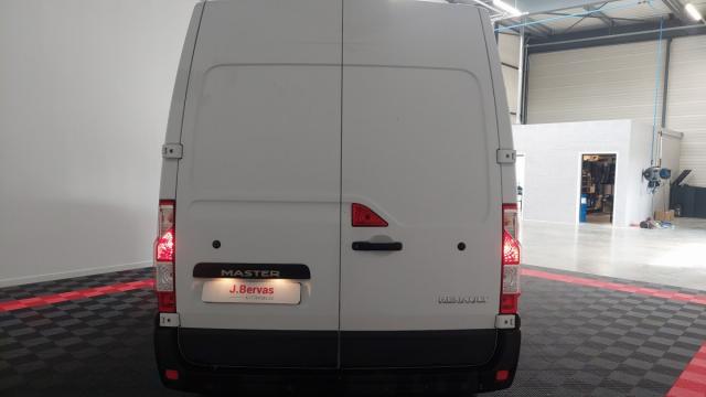 Renault Master image 9