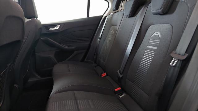 Ford Focus image 4
