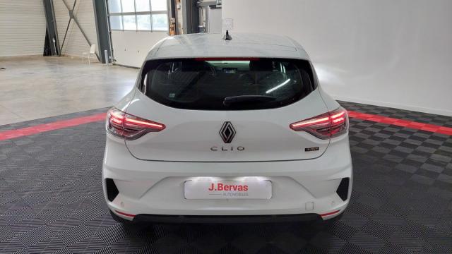 Renault Clio image 6