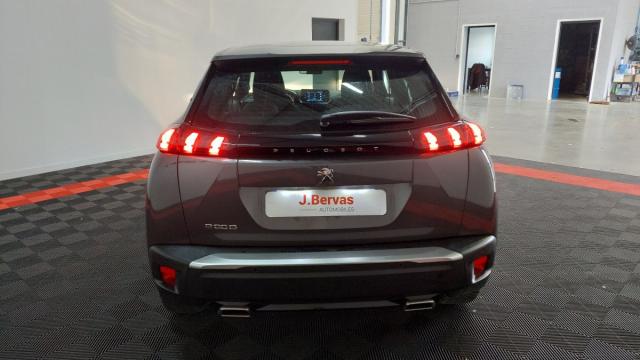 Peugeot 2008 image 9
