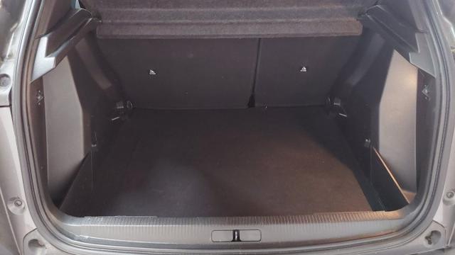 Peugeot 2008 image 7