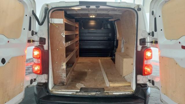 Citroen Jumpy image 8