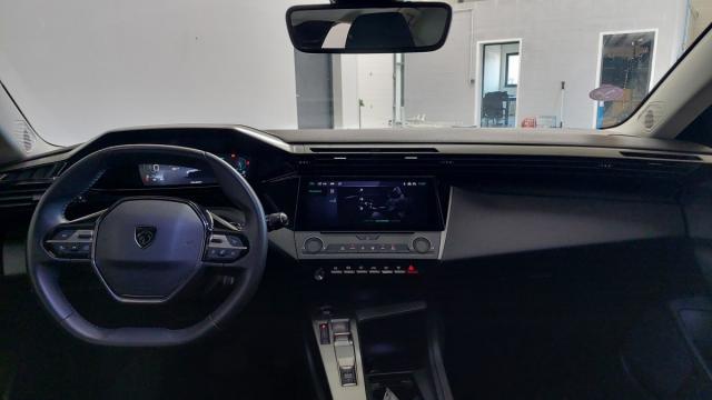 Peugeot 308 image 1
