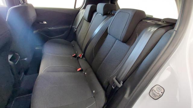 Peugeot 308 image 2