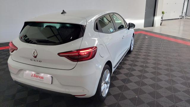 Renault Clio image 9