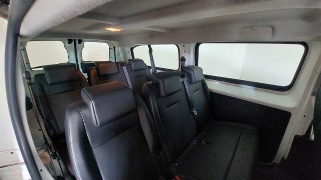 Peugeot Expert Combi image 1
