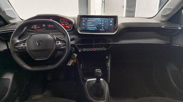 Peugeot 208 image 9