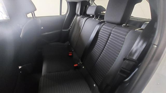Peugeot 208 image 3