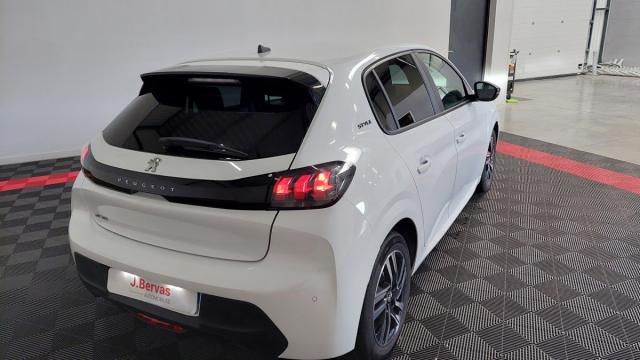 Peugeot 208 image 2