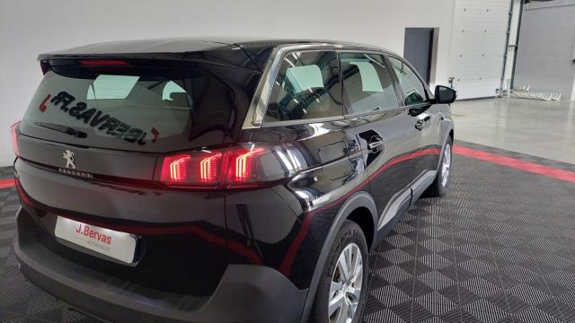 Peugeot 5008 image 6