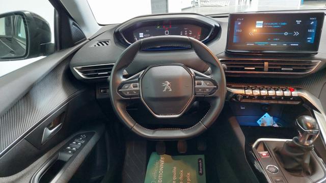 Peugeot 5008 image 4