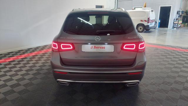 Mercedes Benz Glc image 5