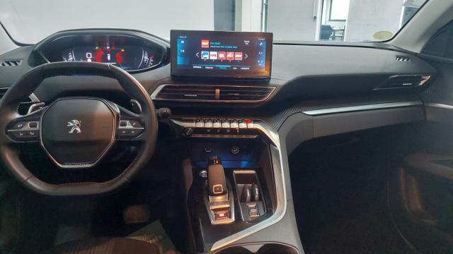 Peugeot 5008 image 6