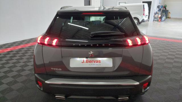 Peugeot 2008 image 8