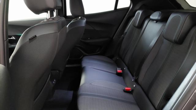 Peugeot 2008 image 3