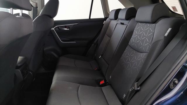 Toyota Rav4 image 9