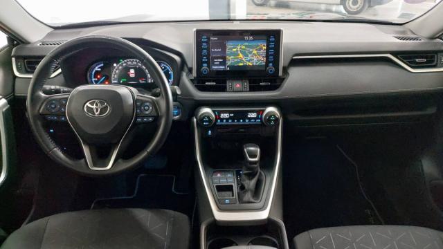 Toyota Rav4 image 8