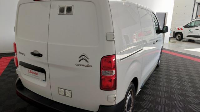 Citroen Jumpy image 2
