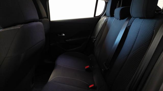 Peugeot 308 image 8