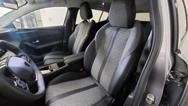 Peugeot 408 image 6