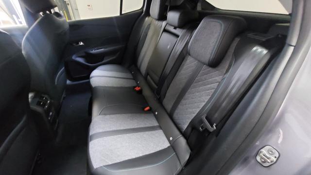 Peugeot 408 image 3