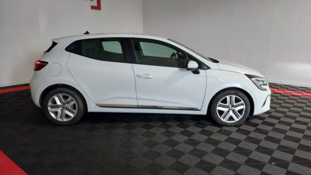 Renault Clio image 2