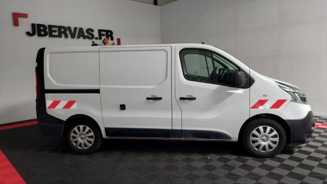 Renault Trafic image 4