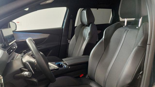 Peugeot 5008 image 1