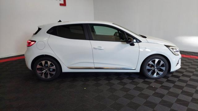 Renault Clio image 9