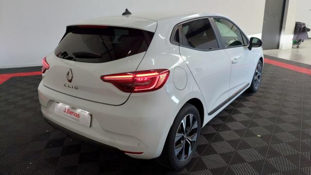 Renault Clio image 8