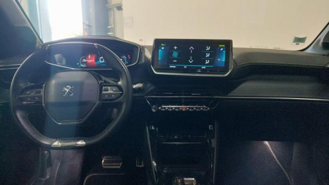 Peugeot E-208 image 2