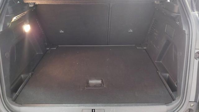 Peugeot 3008 image 2